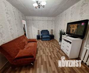 1-к квартира, посуточно, 35м2, 4/9 этаж