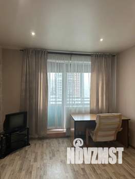 1-к квартира, посуточно, 37м2, 6/9 этаж