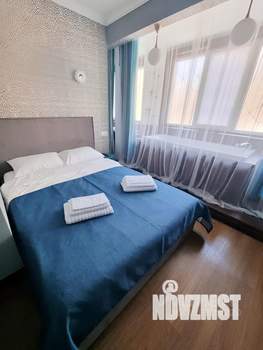 Студия квартира, посуточно, 36м2, 1/9 этаж