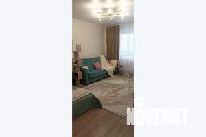 1-к квартира, посуточно, 37м2, 4/10 этаж