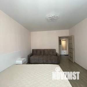1-к квартира, посуточно, 38м2, 4/9 этаж