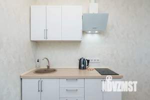 1-к квартира, посуточно, 39м2, 9/17 этаж