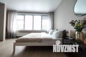 1-к квартира, посуточно, 42м2, 20/25 этаж