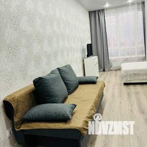 Студия квартира, посуточно, 30м2, 18/25 этаж