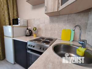 1-к квартира, посуточно, 37м2, 3/17 этаж