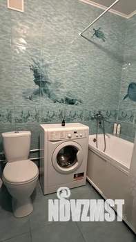 1-к квартира, посуточно, 38м2, 1/18 этаж