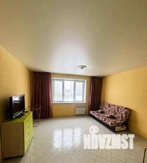 Студия квартира, на длительный срок, 34м2, 3/10 этаж