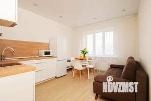1-к квартира, посуточно, 42м2, 8/17 этаж