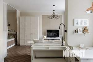 Студия квартира, посуточно, 44м2, 3/17 этаж