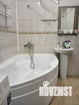 Студия квартира, посуточно, 35м2, 3/17 этаж