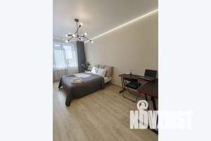 1-к квартира, посуточно, 38м2, 2/18 этаж