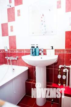 2-к квартира, посуточно, 43м2, 3/5 этаж