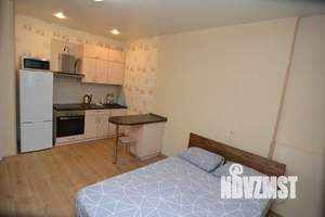 Студия квартира, посуточно, 28м2, 1/9 этаж