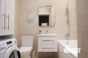 2-к квартира, посуточно, 42м2, 16/20 этаж