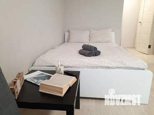 Студия квартира, посуточно, 30м2, 3/17 этаж