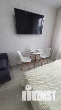 Студия квартира, посуточно, 28м2, 5/25 этаж