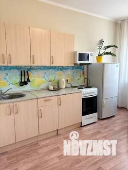 1-к квартира, посуточно, 42м2, 4/25 этаж