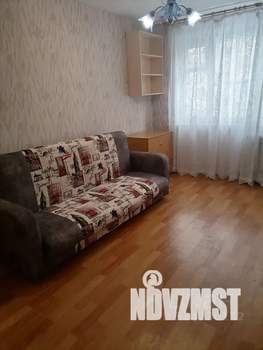 Студия квартира, посуточно, 44м2, 3/5 этаж