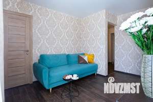 1-к квартира, посуточно, 35м2, 4/5 этаж