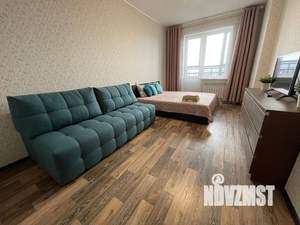 1-к квартира, посуточно, 42м2, 18/25 этаж