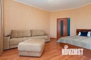 1-к квартира, посуточно, 40м2, 5/10 этаж
