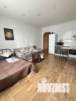 Студия квартира, посуточно, 35м2, 3/17 этаж