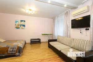 Студия квартира, посуточно, 42м2, 9/19 этаж