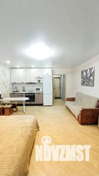 Студия квартира, посуточно, 36м2, 8/10 этаж