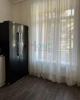 3-к квартира, на длительный срок, 130м2, 1/5 этаж