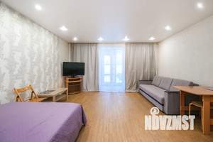 Студия квартира, посуточно, 34м2, 1/18 этаж