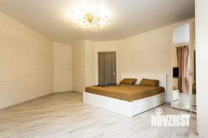 2-к квартира, посуточно, 40м2, 1/17 этаж