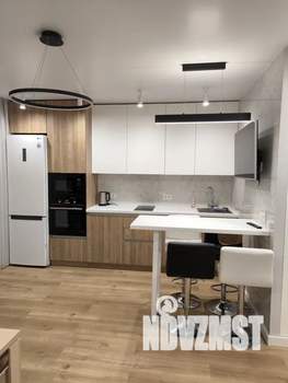 Студия квартира, посуточно, 34м2, 13/25 этаж