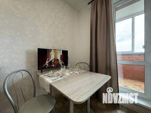 Студия квартира, посуточно, 35м2, 16/24 этаж