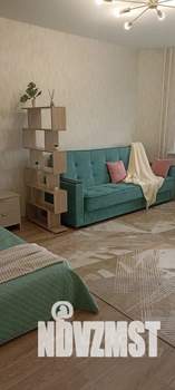 1-к квартира, посуточно, 37м2, 4/10 этаж