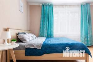 1-к квартира, посуточно, 38м2, 1/9 этаж