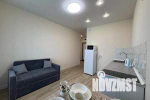 1-к квартира, посуточно, 40м2, 18/21 этаж