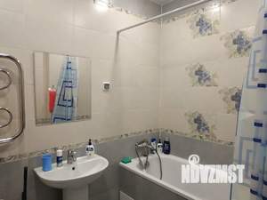 Студия квартира, посуточно, 28м2, 1/18 этаж