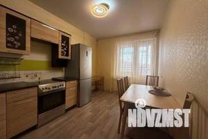 1-к квартира, посуточно, 40м2, 15/19 этаж