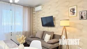 Студия квартира, посуточно, 30м2, 10/18 этаж