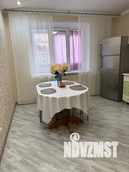 1-к квартира, посуточно, 51м2, 2/19 этаж
