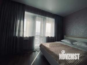 Студия квартира, посуточно, 35м2, 4/8 этаж