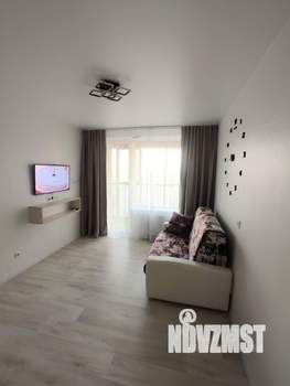 2-к квартира, посуточно, 42м2, 20/27 этаж