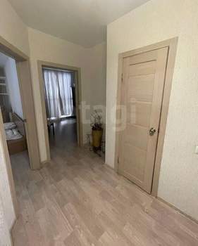 3-к квартира, на длительный срок, 61м2, 1/4 этаж