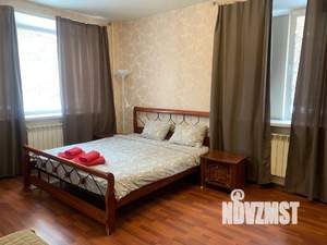 Студия квартира, посуточно, 32м2, 2/4 этаж