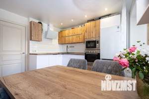 3-к квартира, посуточно, 62м2, 3/6 этаж