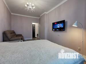 1-к квартира, посуточно, 40м2, 7/25 этаж