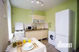 3-к квартира, посуточно, 64м2, 1/1 этаж