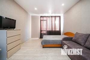 Студия квартира, посуточно, 32м2, 6/18 этаж