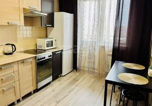 1-к квартира, на длительный срок, 40м2, 10/17 этаж