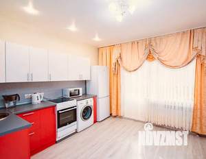 1-к квартира, посуточно, 35м2, 6/25 этаж